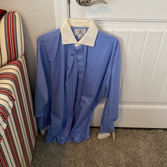 2 Custom Tailored Suits & 4 Shirts - Stuart Felman's Hong Kong Tailors - Picture 11 of 11